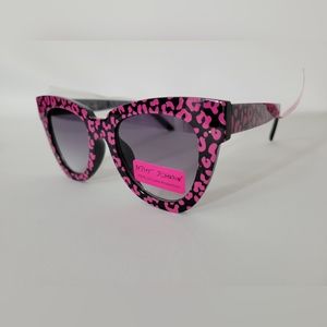 Betsy Johnson Sunglasses Hot Pink & Black Leopard Print New